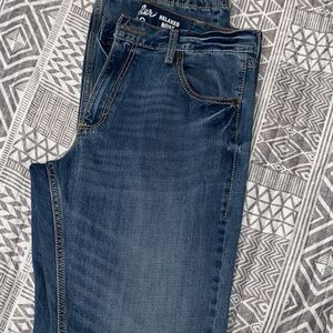 Wrangler Relaxed Fit Blue Jeans